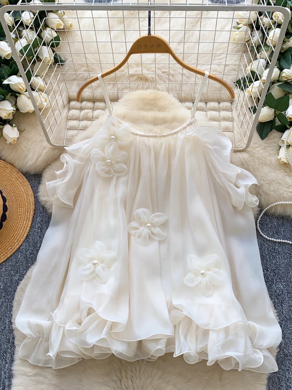 Expensive taste top FTO320 images